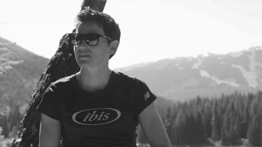 Interventin de Anne-Caroline CHAUSSON à behind the bike ©behind the bike