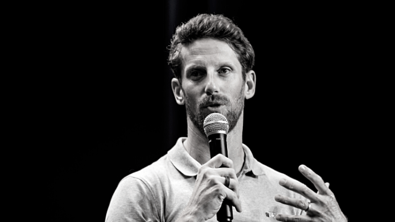 Intervention de Romain GROSJEAN pour une masterclass ©Matt DA