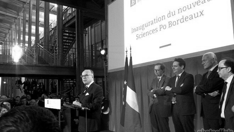 Intervention de Bernard Cazeneuve pour Science Po Bordeaux ©aqui.fr