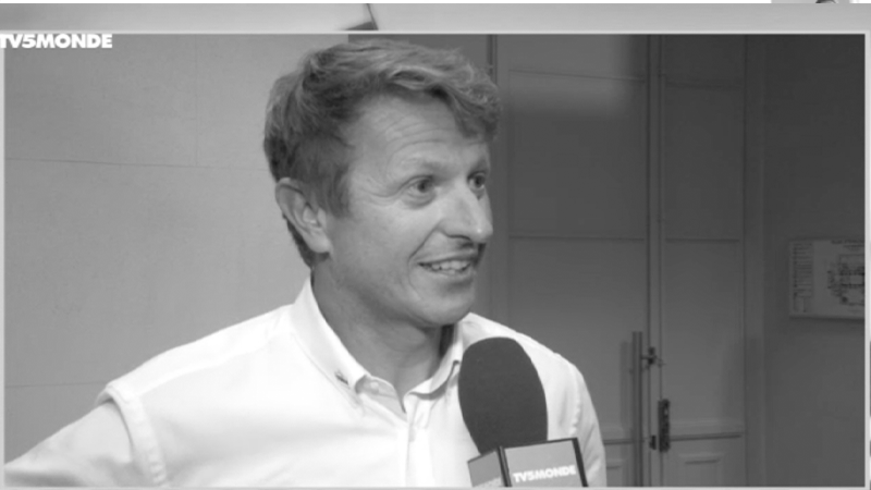 Intervention de Jean-Pierre DICK pour Vendée globe ©Vendée globe