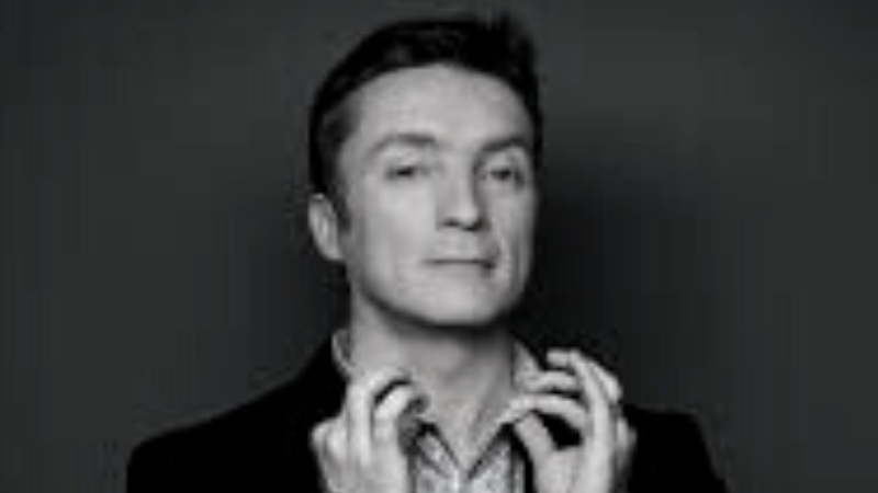 Portrait de Cyrille DE LASTEYRIE ©hypertextual