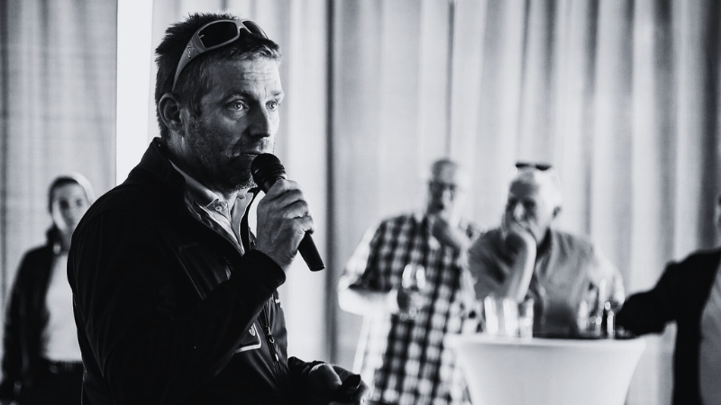 Intervention de Raphaël DOMJAN pour la Planetsolar World Circumnavigation IMMO STROEHER ©Change Climate