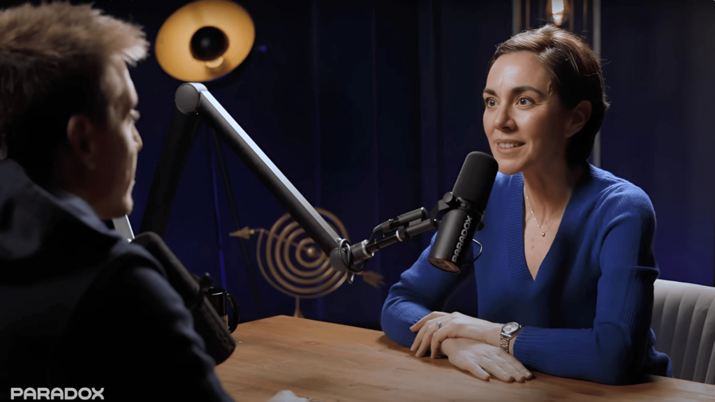 Participation de Catherine BARBA pour un podcast ©PARADOX BUSINESS