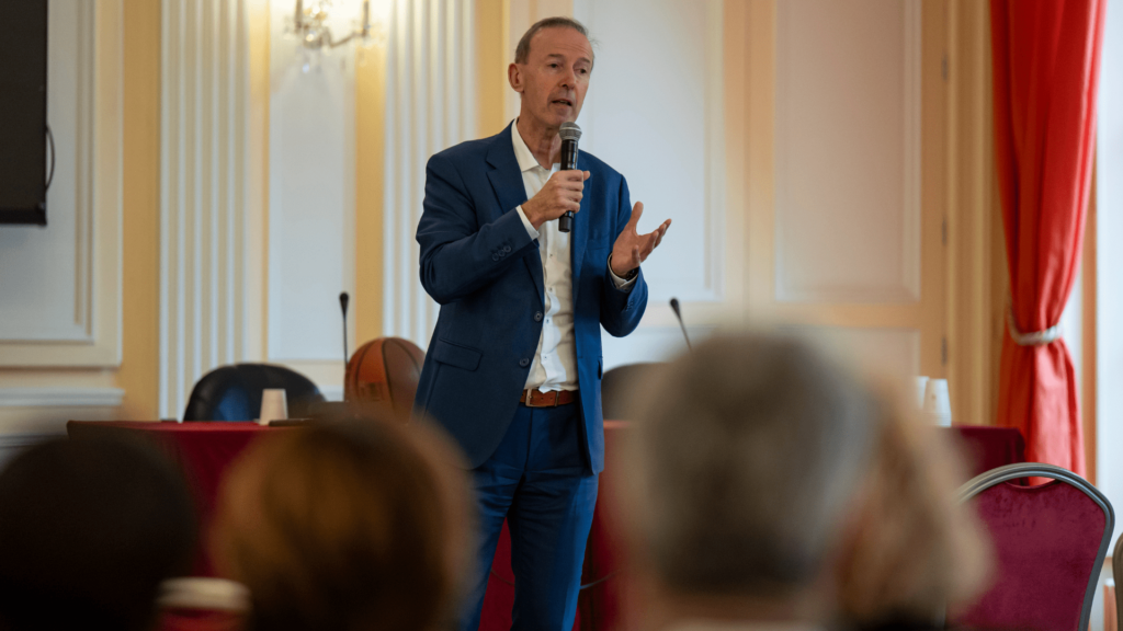 Participation de Vincent COLLET à une conférence ©Benoit Diacre