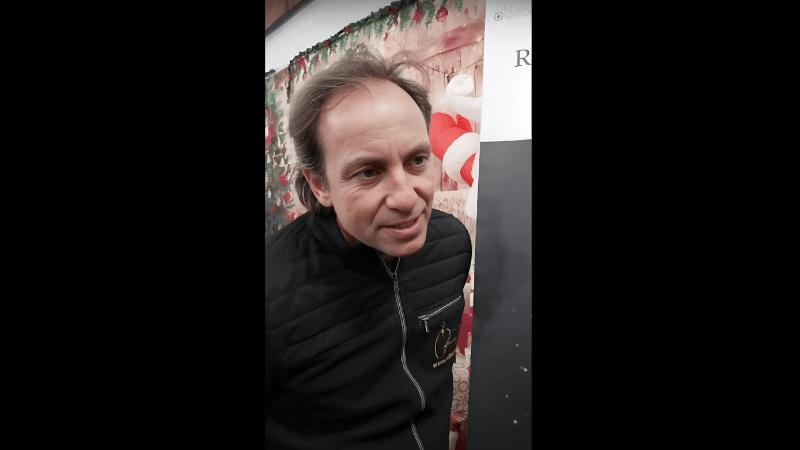 Intervention de Philippe CANDELORO sur une de ses représentations