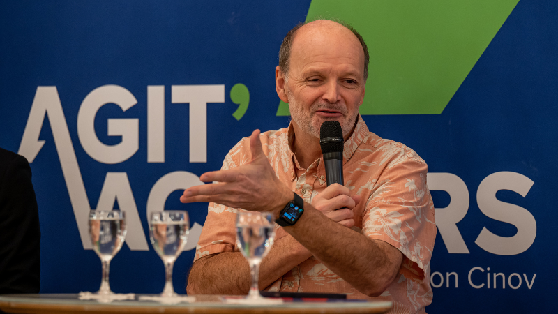 Intervention de Luc JULIA à une conférence