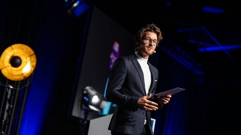 Jérémy CHARBONNEL anime un séminaire d'entreprise @LinkedIn/Jérémy CHARBONNEL